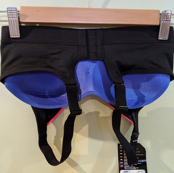 High Support Sports Bra - Picture 3 of 4